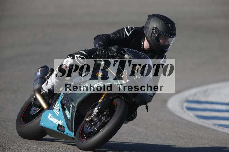 /Archiv-2024/02 29.01.-02.02.2024 Moto Center Thun Jerez/Gruppe gruen-green/124